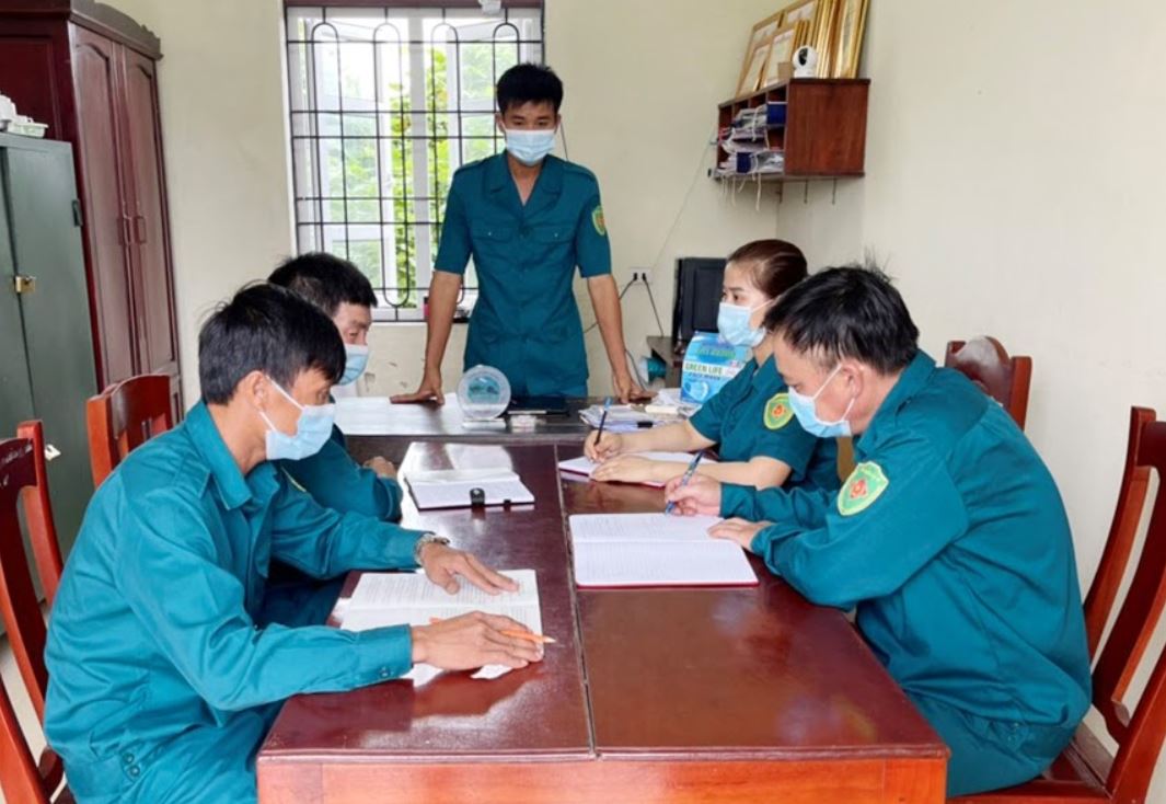Phụ cấp của chỉ huy trưởng Ban Chỉ huy quân sự cấp xã được trả theo tháng với mức hưởng là 357.600 đồng