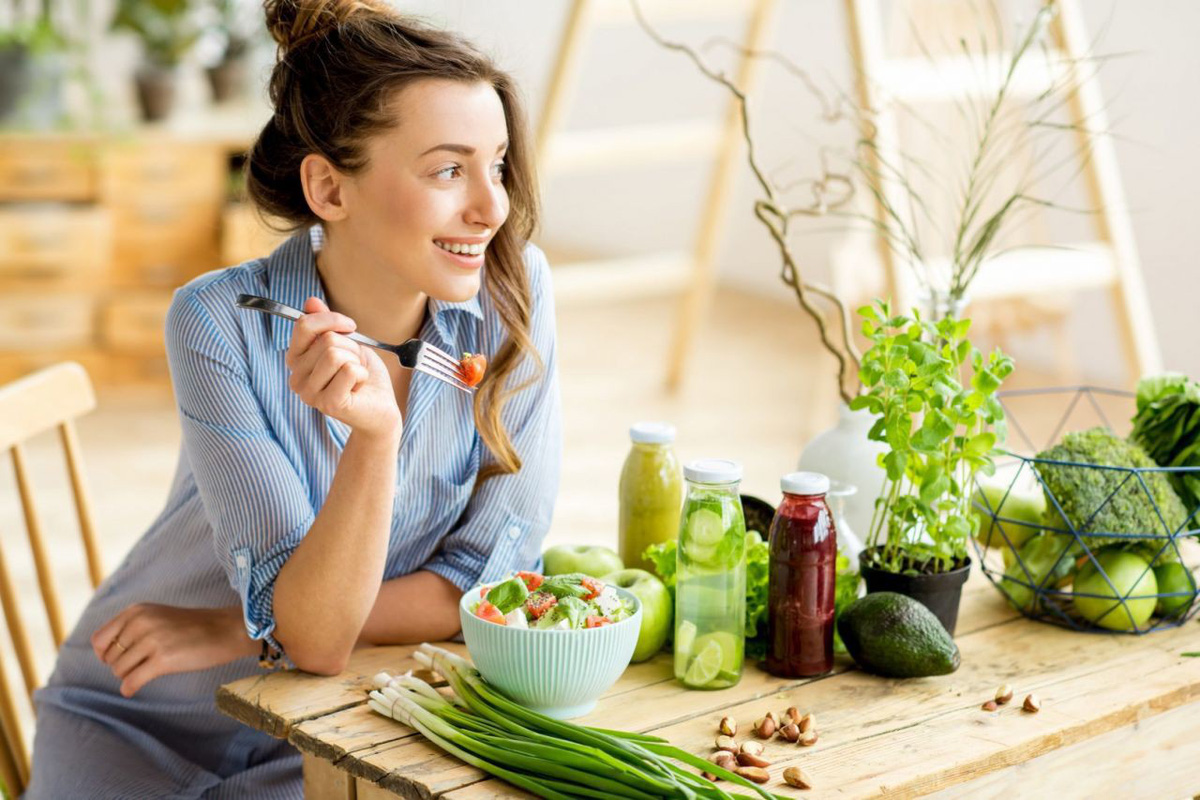 Chế độ ăn uống lành mạnh: Cách kiểm soát mỡ máu không cần dùng thuốc