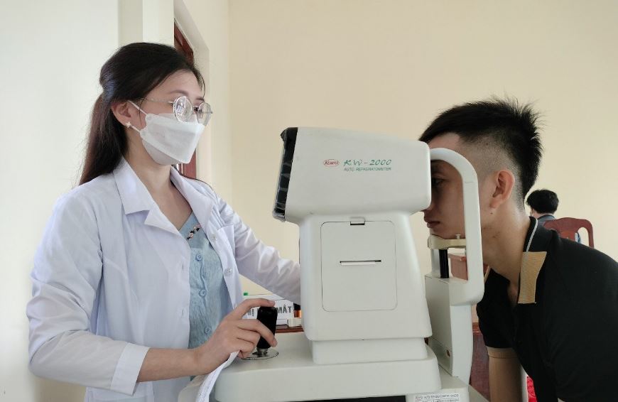 Khám mắt: Nội dung khám nghĩa vụ quân sự năm 2024