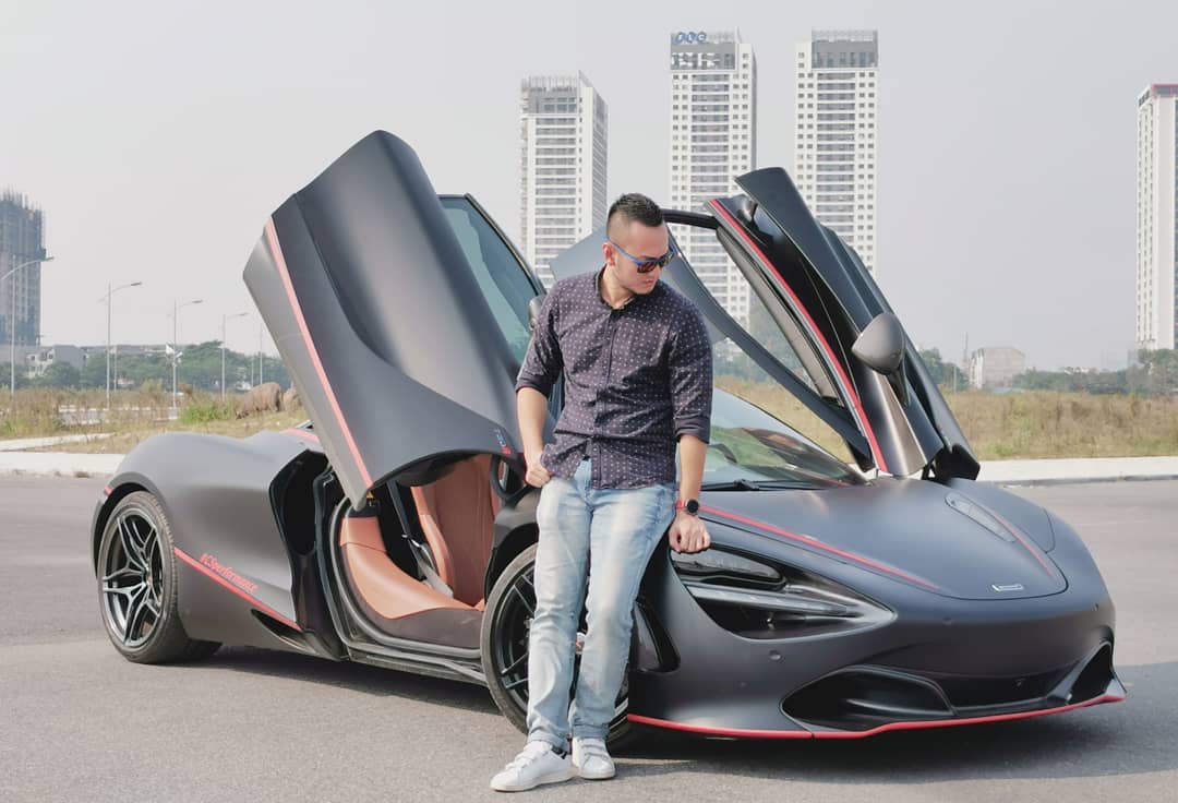 Kdol số 1 về xe của Việt Nam sinh năm 1994, quê quán tại Hà Nội Kdol số 1 về xe của Việt Nam sinh năm 1994, quê quán tại Hà Nội